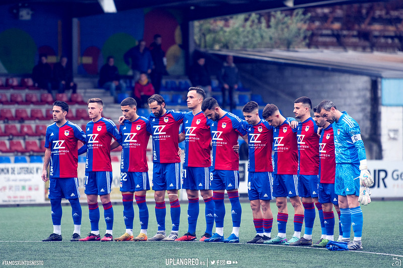 Los jugadores del Langreo antes de comenzar un partido