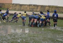 El Ribera Rugby estrena el casillero tras ganar el derbi (10-0) Una acción de ataque de las amarillas. / Rugby Aranda